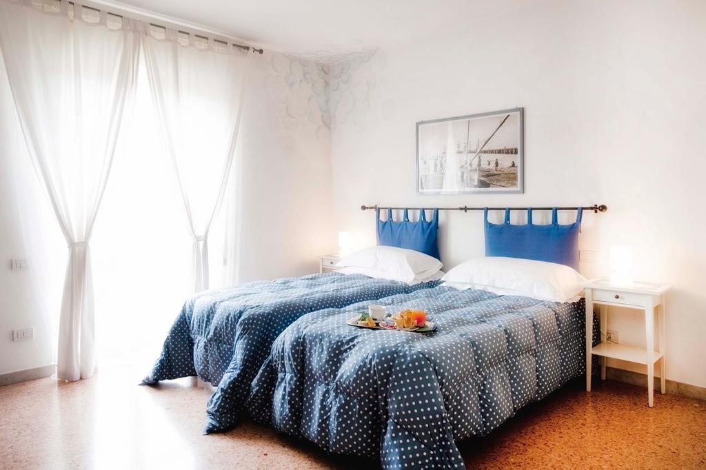 A Due Passi Bed & Breakfast Forte dei Marmi Exterior photo